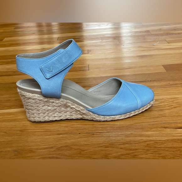 Vionic Loika Leather Cap Toe Espadrille Wedge Size 10 - Picture 4 of 12